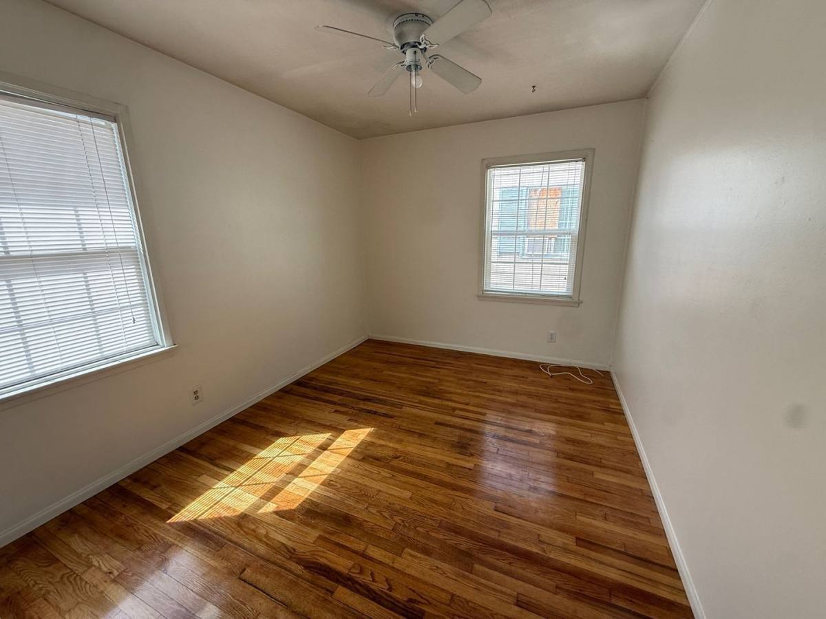 Apartment for rent at 417 E Walnut Ave #A, Monrovia, CA 91016
