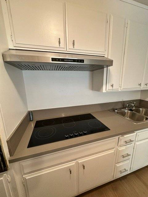 Apartment for rent at 428 N Hayworth Ave #111, Los Angeles, CA 90048