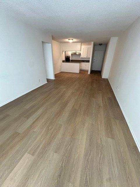 Apartment for rent at 428 N Hayworth Ave #111, Los Angeles, CA 90048