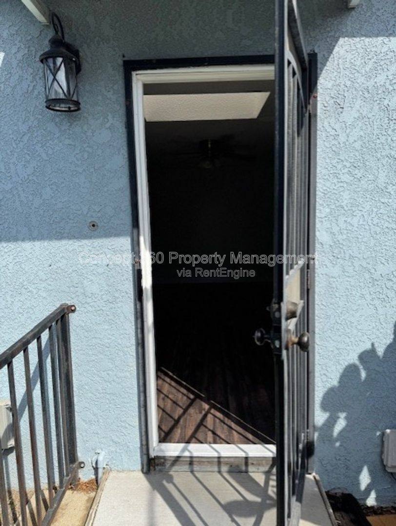 Apartment for rent at 157 E Harcourt St, Long Beach, CA 90805