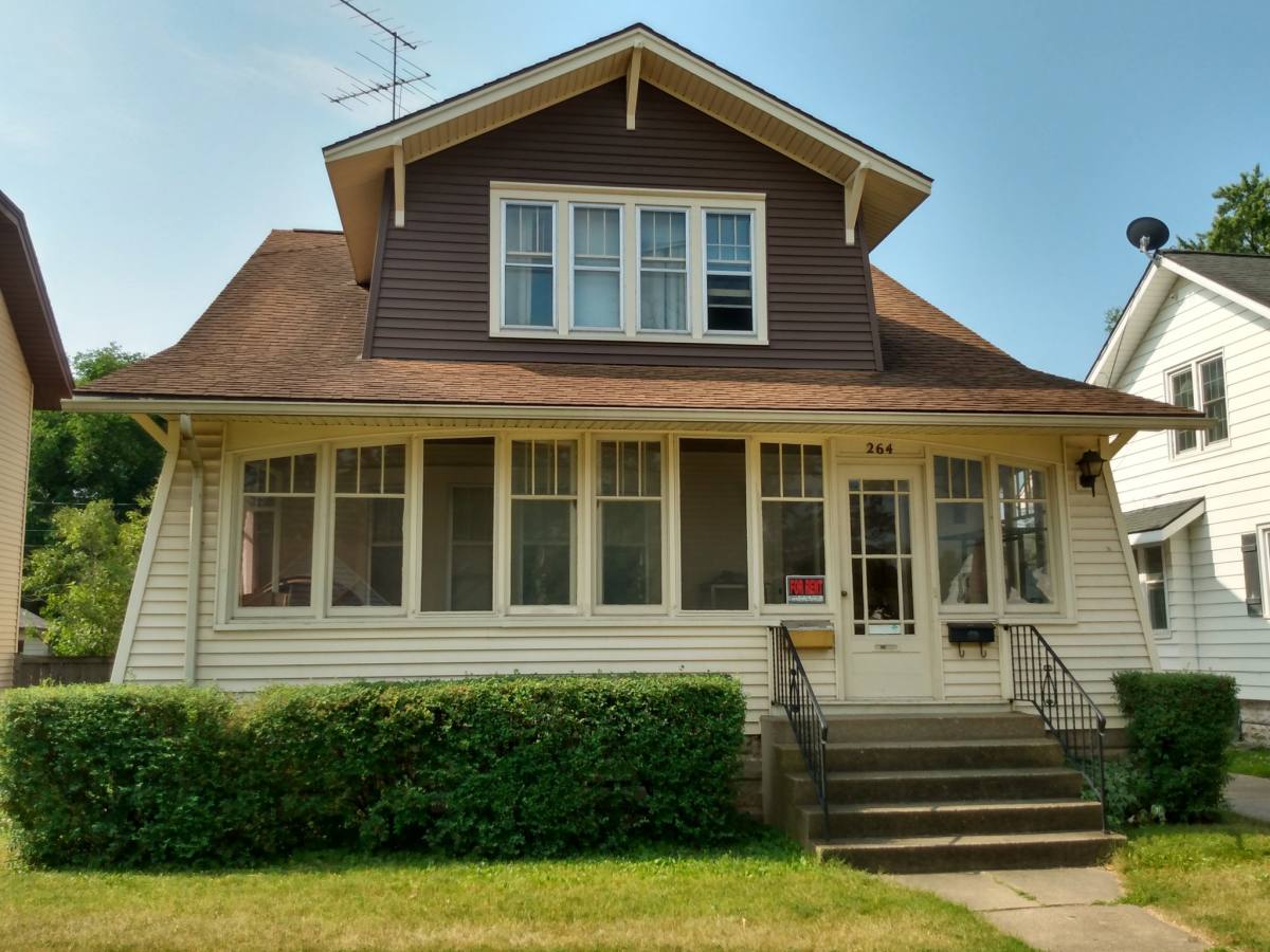 Apartment for rent at 264 W 16th St, Holland, MI 49423