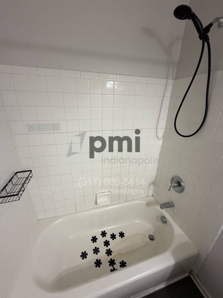 House for rent at 14229 Weeping Cherry Dr, Fishers, IN 46038