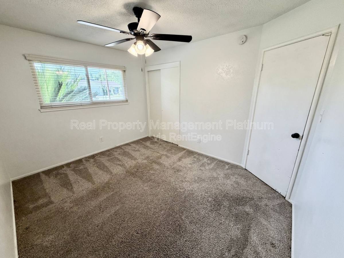 House for rent at 5694 N 9th St, Fresno, CA 93710