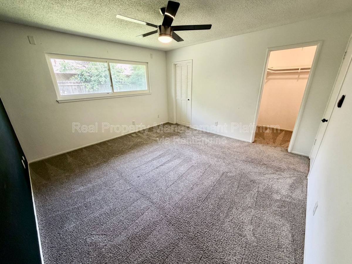 House for rent at 5694 N 9th St, Fresno, CA 93710