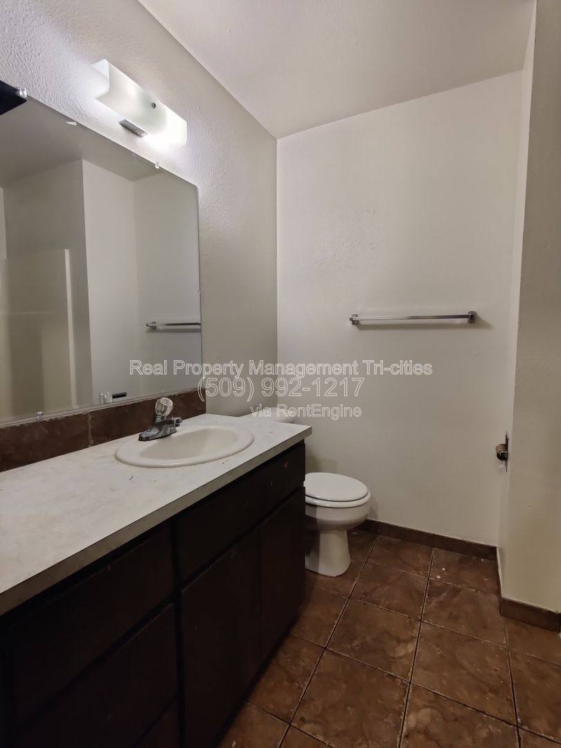 Apartment for rent at 1816 W 21st Ave #C, Kennewick, WA 99337