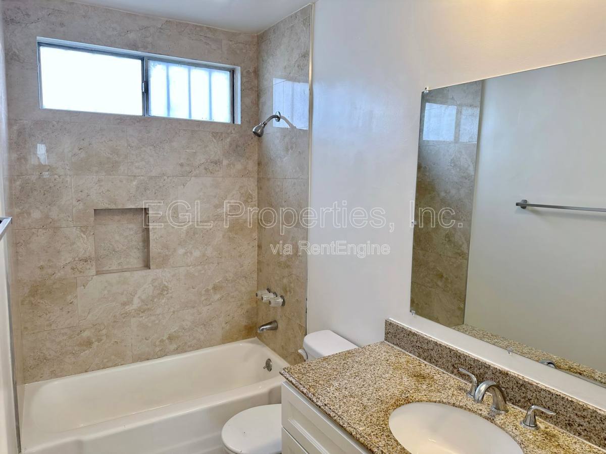 Apartment for rent at 823 N Hudson Ave #3, Los Angeles, CA 90038