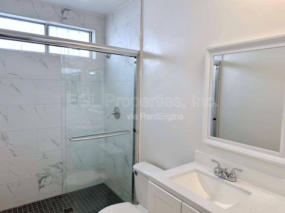 Apartment for rent at 823 N Hudson Ave #3, Los Angeles, CA 90038