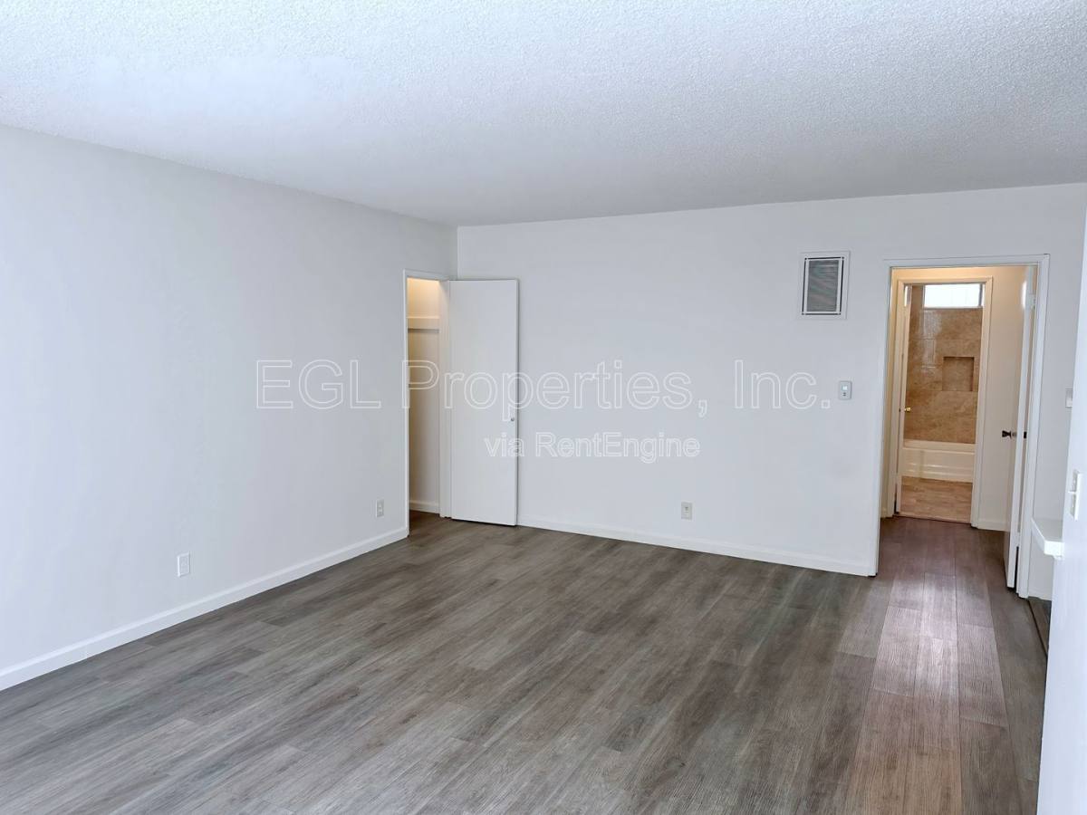Apartment for rent at 823 N Hudson Ave #3, Los Angeles, CA 90038