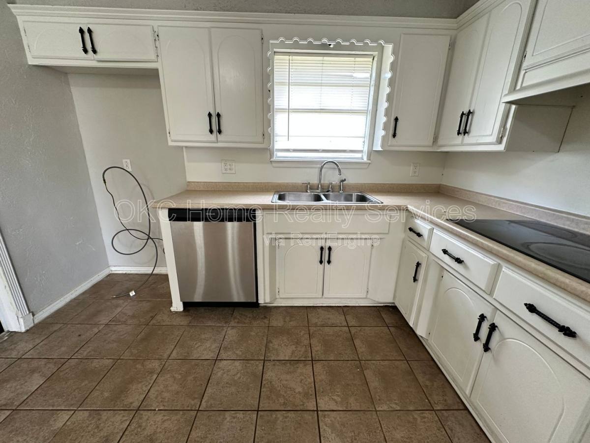 House for rent at 8417 S Villa Ave, Oklahoma City, OK 73159