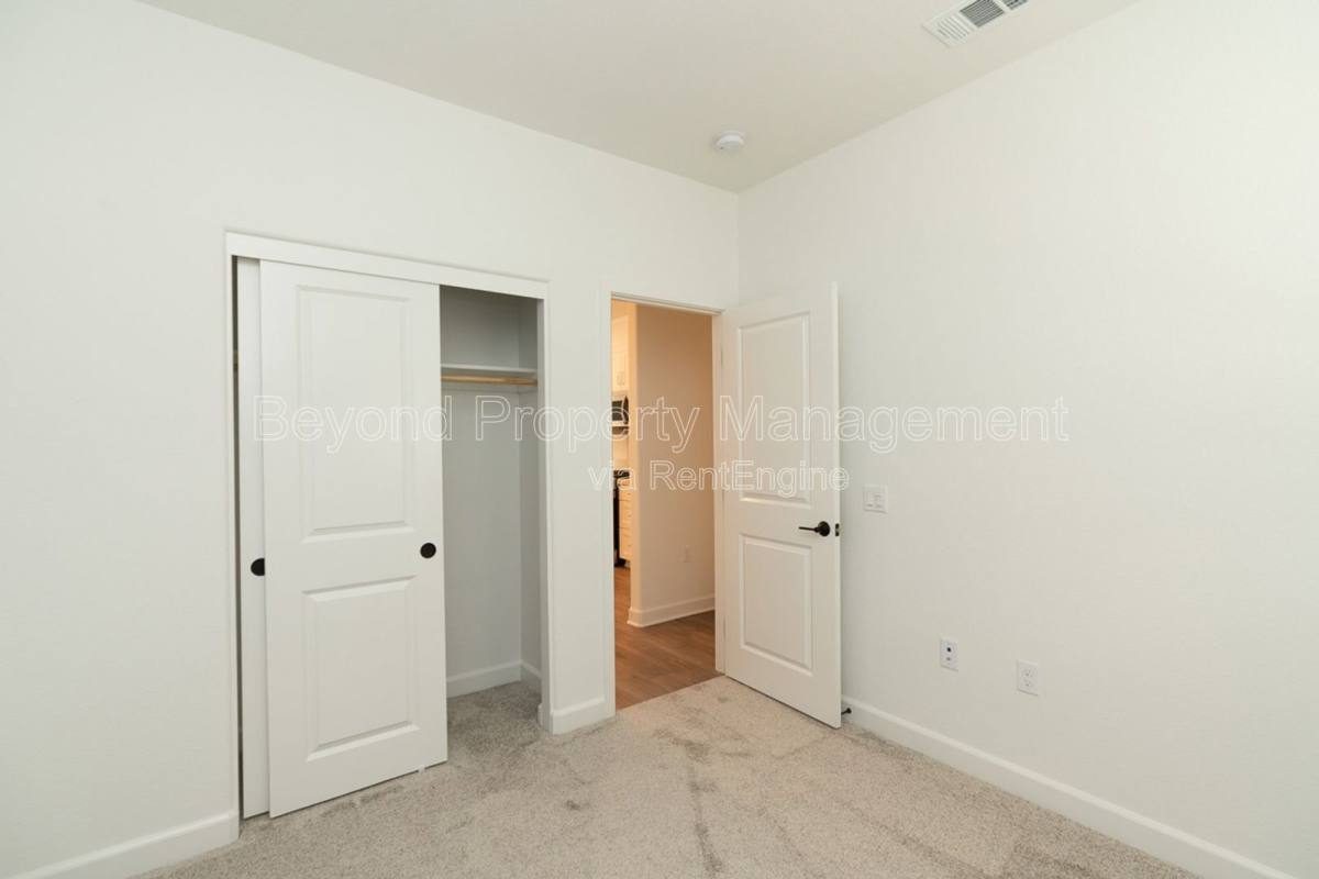 Townhouse for rent at 2126 Senita Dr, San Diego, CA 92154