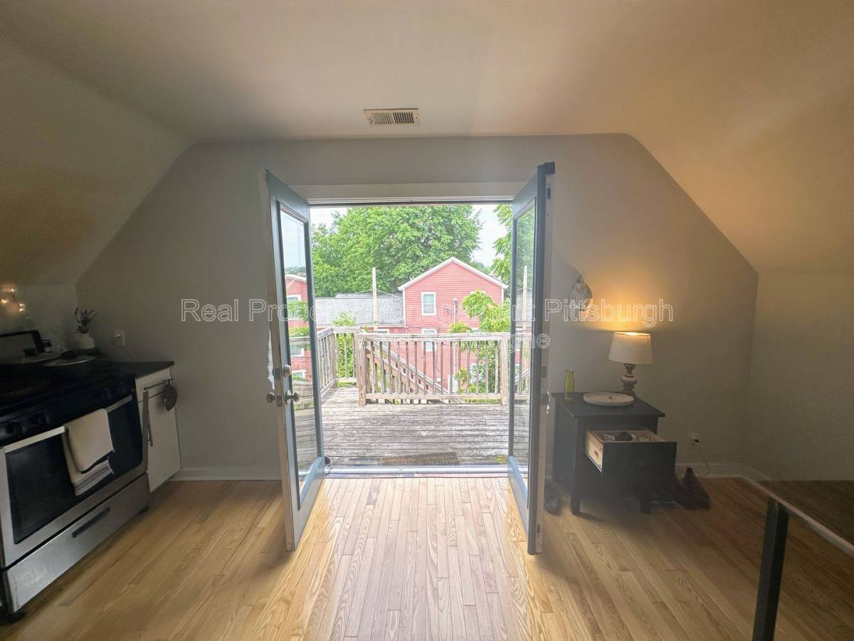 Apartment for rent at 5619 E Liberty Blvd #3, Pittsburgh, PA 15206