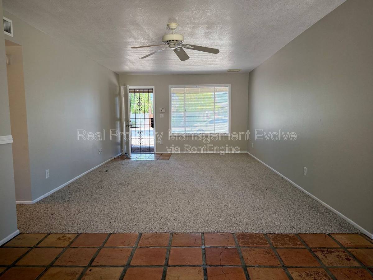 House for rent at 2401 W Fremont Dr, Tempe, AZ 85282