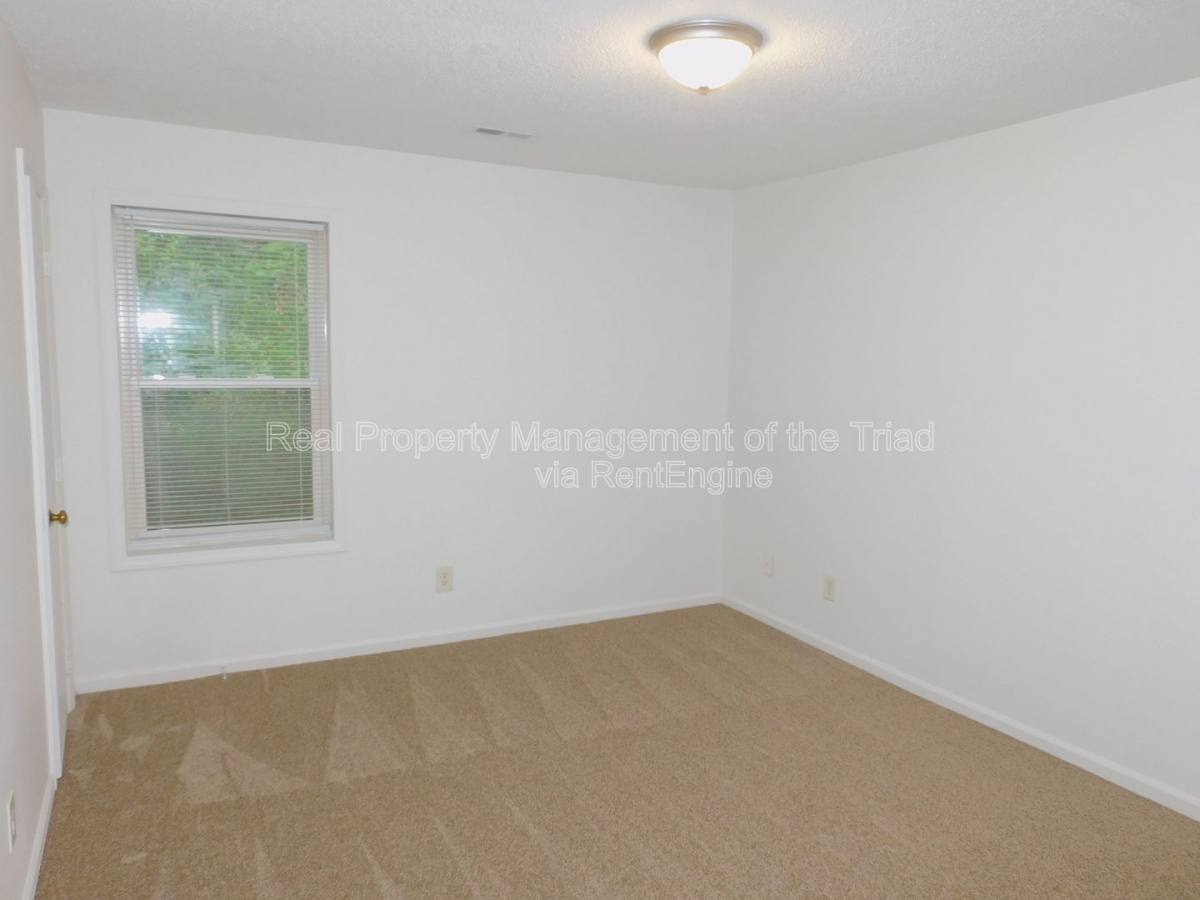 Apartment for rent at 2574 Green Oaks Court SE #G, Winston Salem, NC 27107