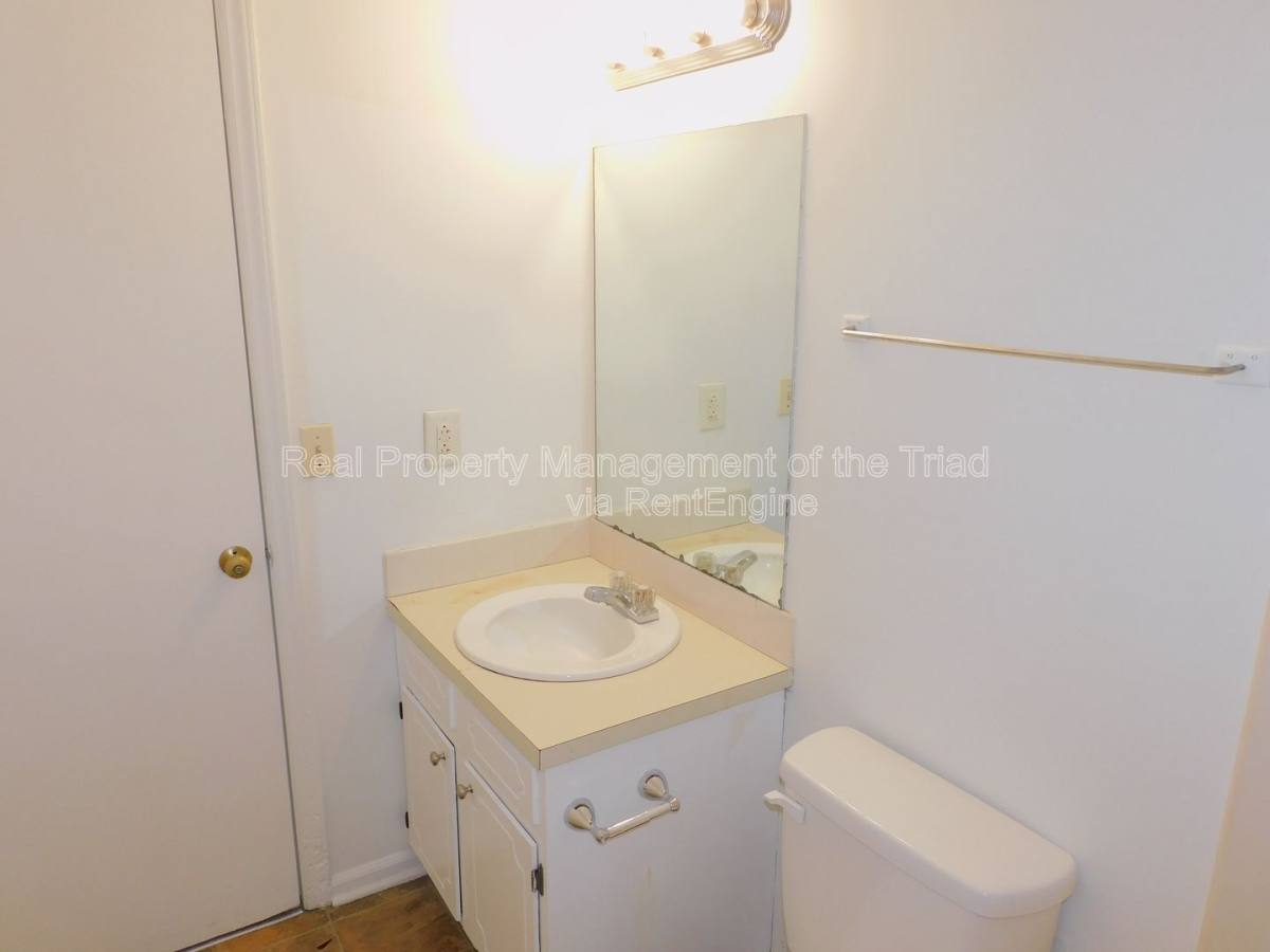 Apartment for rent at 2574 Green Oaks Court SE #G, Winston Salem, NC 27107