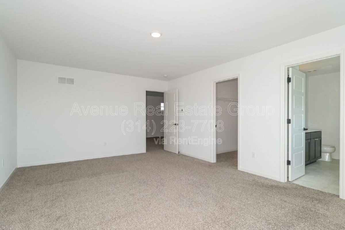 House for rent at 608 Highland Prairie Dr, O Fallon, MO 63368