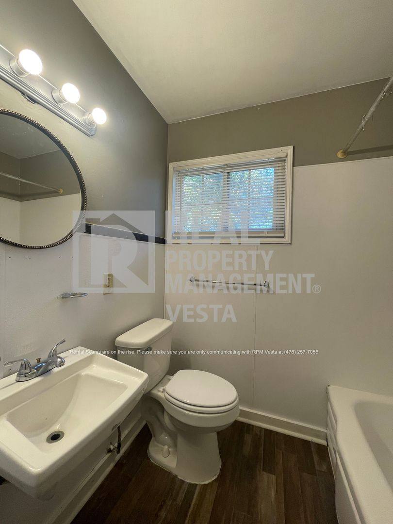 House for rent at 2459 Vivian Dr, Macon, GA 31206