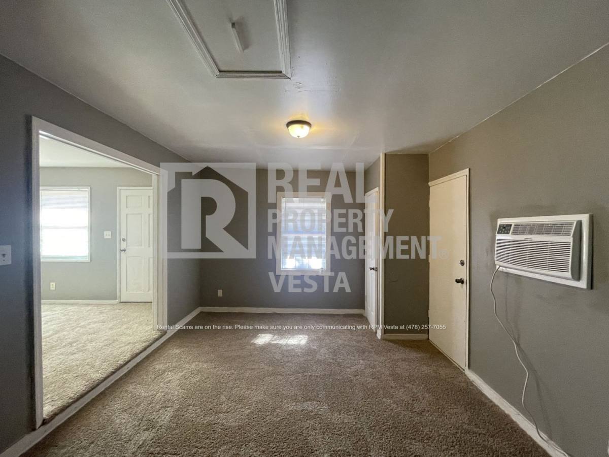 House for rent at 2459 Vivian Dr, Macon, GA 31206