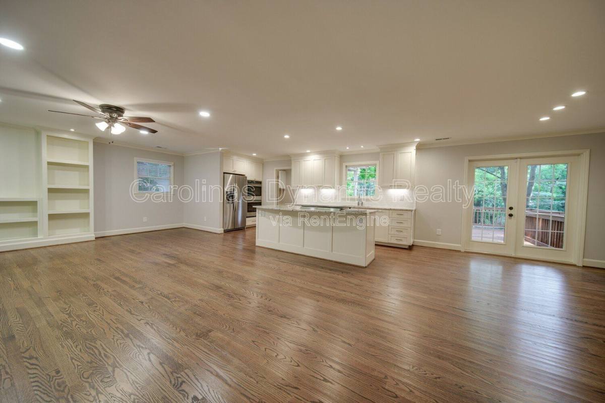 House for rent at 6700 Castlegate Dr, Charlotte, NC 28226