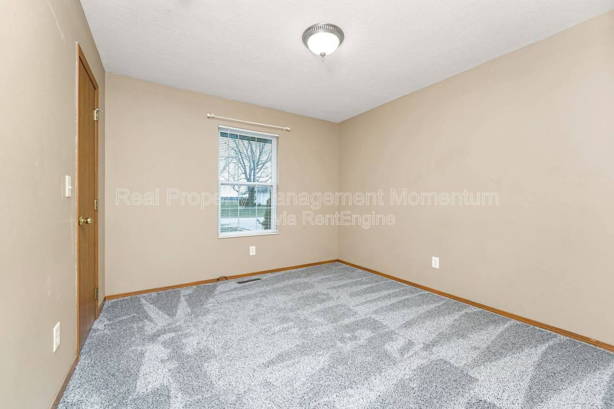 House for rent at 2671 Cedar Ave, Springfield, MO 65802