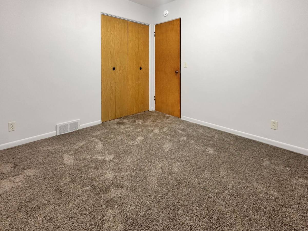 Townhouse for rent at 2725 S Burdick St, Kalamazoo, MI 49001