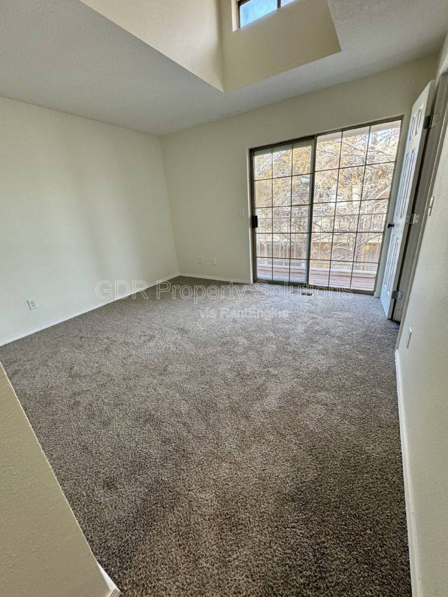Townhouse for rent at 700 Fruit -F Ave NW, Albuquerque, NM 87102