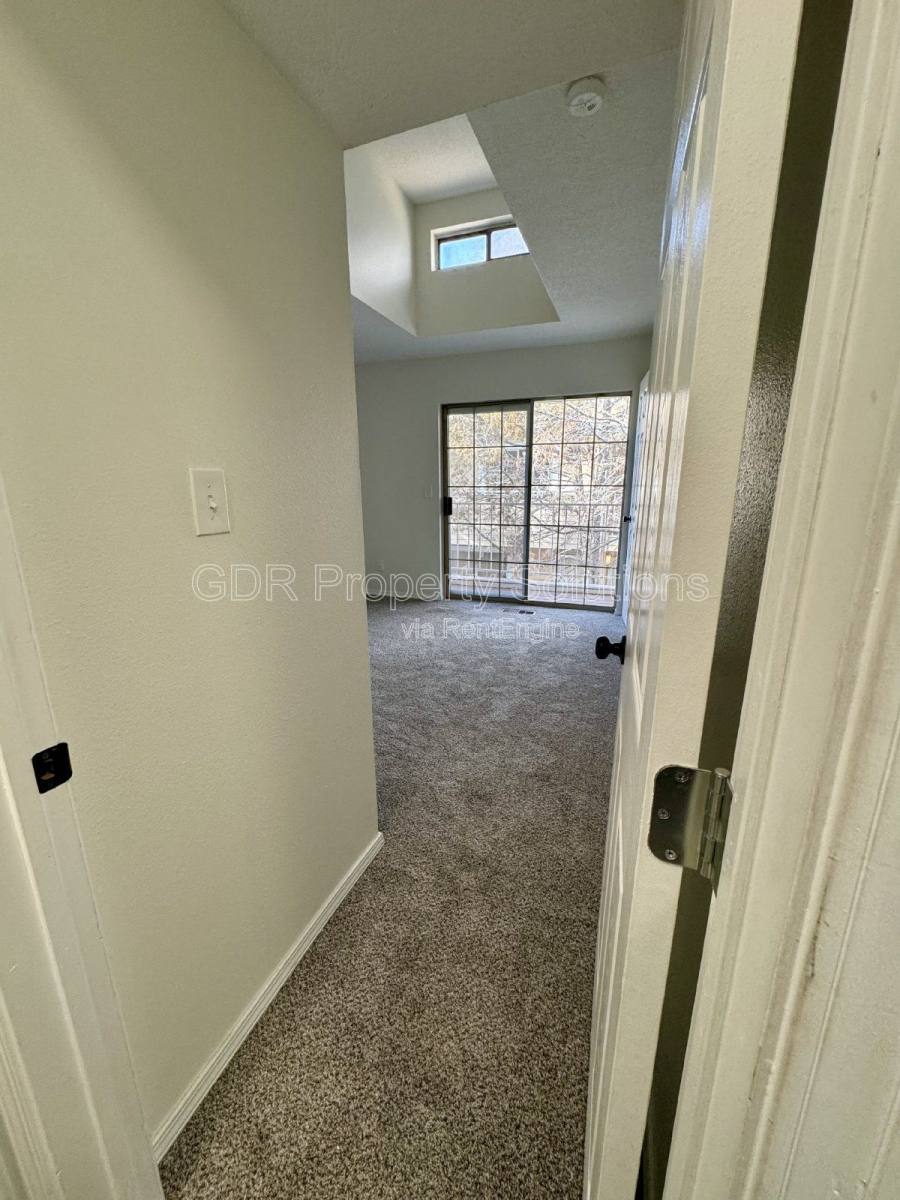 Townhouse for rent at 700 Fruit -F Ave NW, Albuquerque, NM 87102