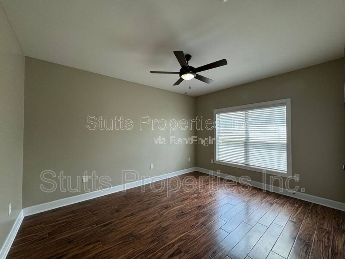 Apartment for rent at 145 Bruin Dr #107, Florence, AL 35630