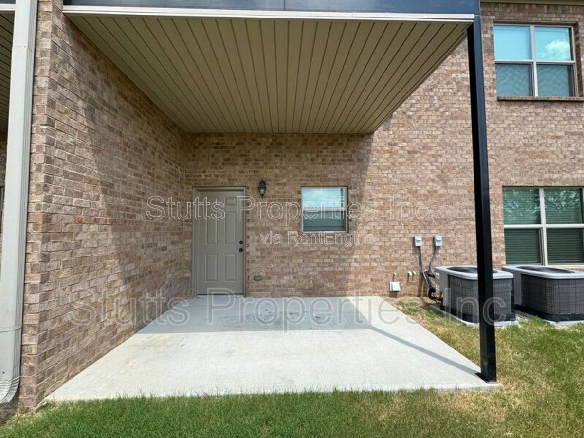 Apartment for rent at 145 Bruin Dr #107, Florence, AL 35630