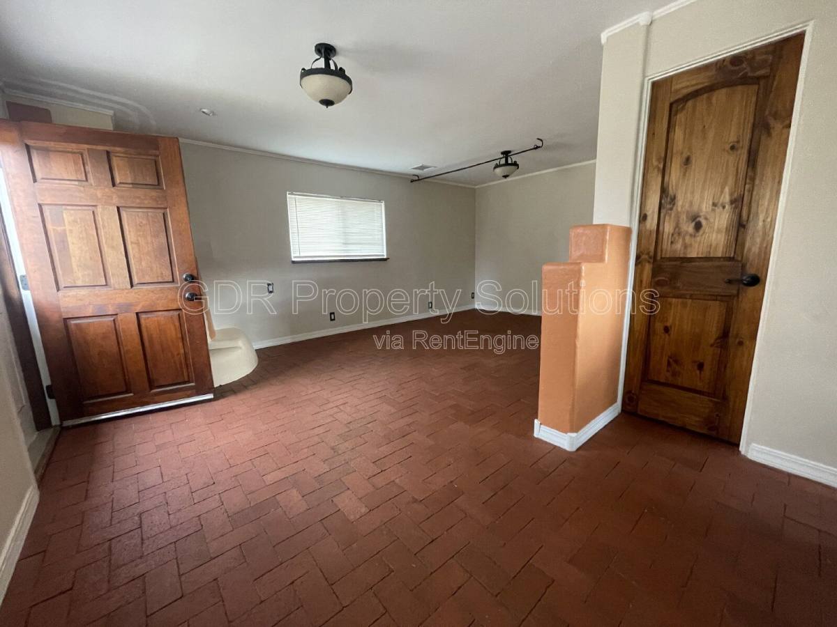 House for rent at 2440 1 2 Rose Ave NW, Albuquerque, NM 87104