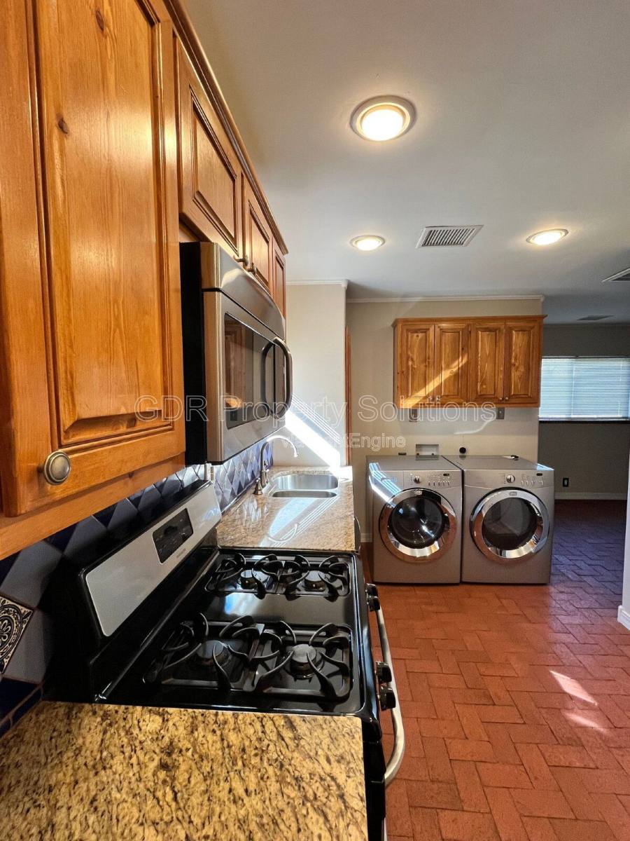 House for rent at 2440 1 2 Rose Ave NW, Albuquerque, NM 87104