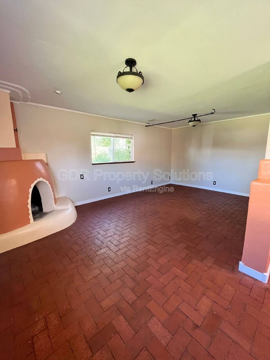 House for rent at 2440 Rose Ave NW, Albuquerque, NM 87104