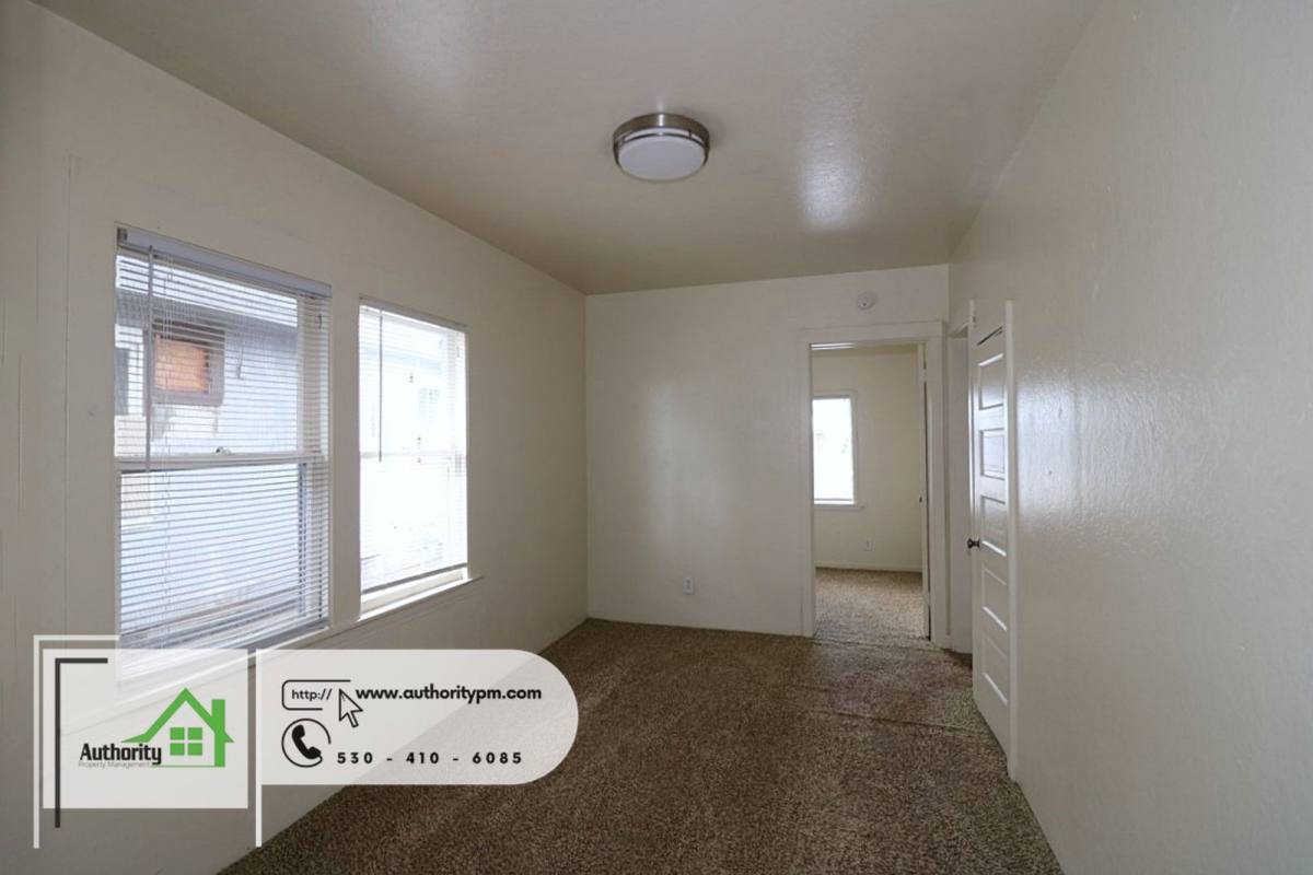 House for rent at 2124 Pine St, Redding, CA 96001