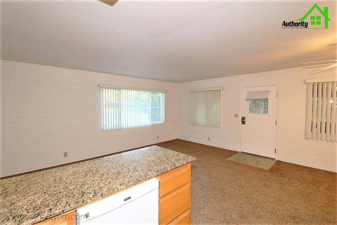 Apartment for rent at 6152 Verde Vale Court, Anderson, CA 96007