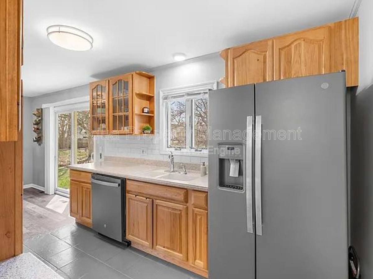 House for rent at 5620 Cheshire St, Portage, MI 49002