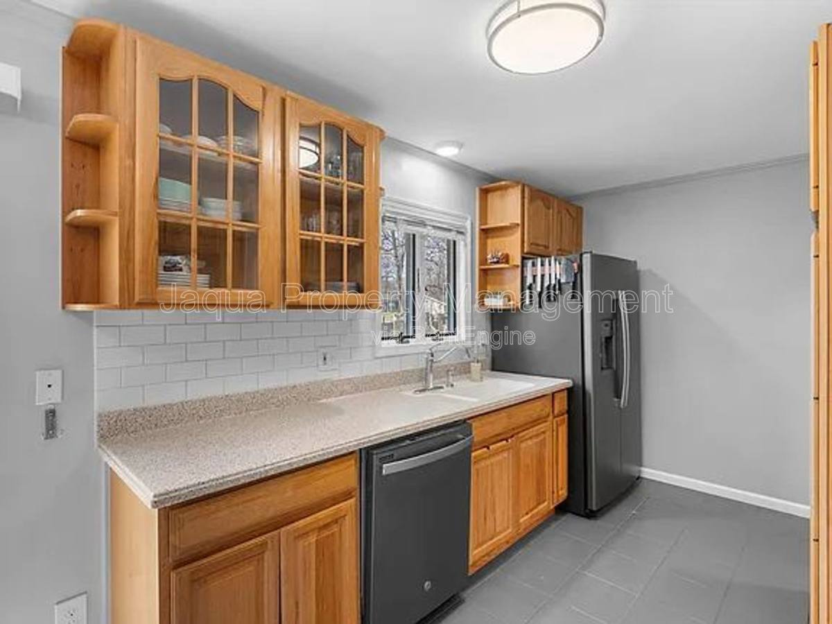 House for rent at 5620 Cheshire St, Portage, MI 49002