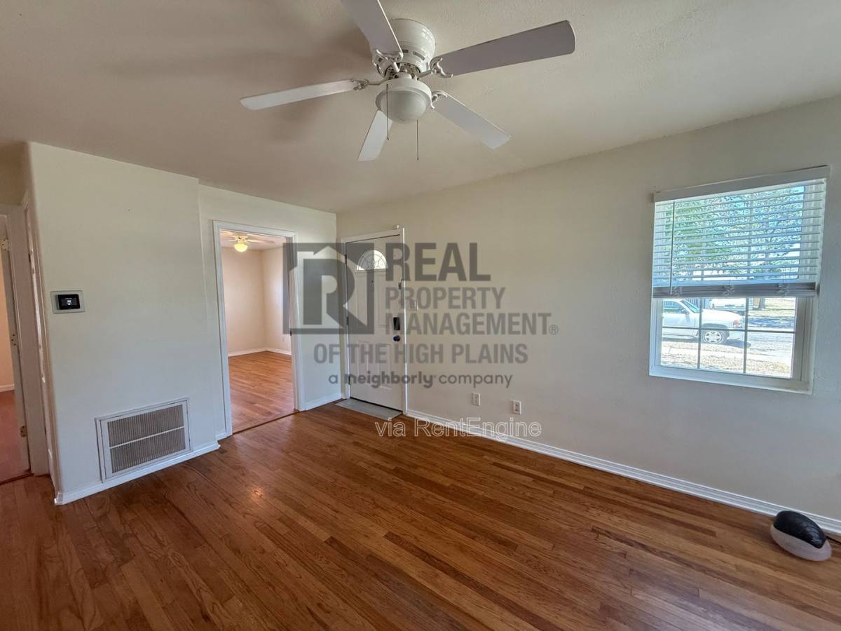 House for rent at 3101 S Jackson St, Amarillo, TX 79109