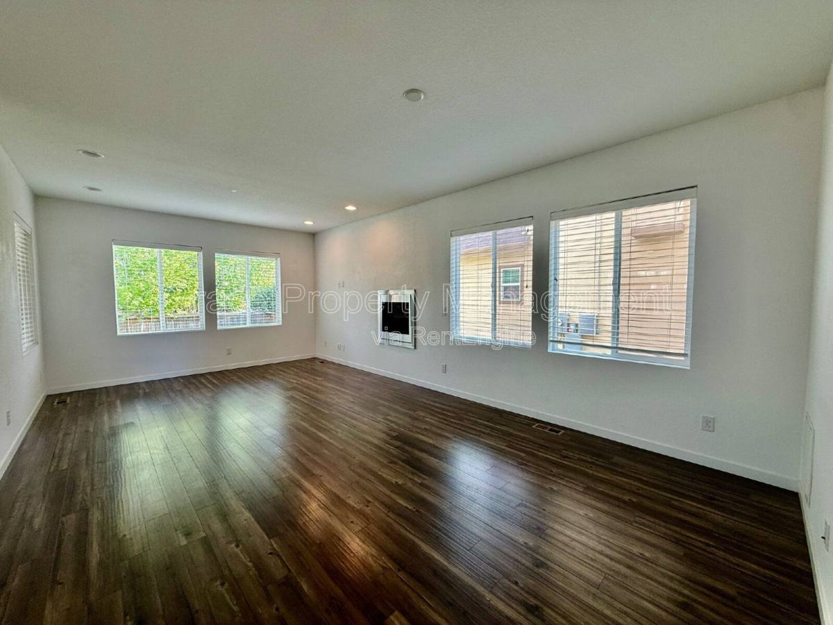 House for rent at 17508 E 111th Place, Commerce City, CO 80022