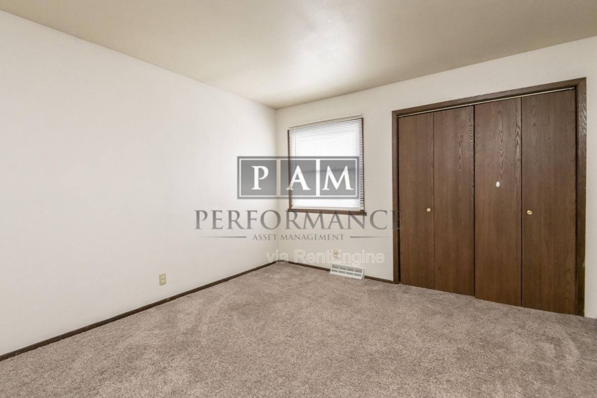 Townhouse for rent at 21225 Mary Lynn Dr, Brookfield, WI 53045