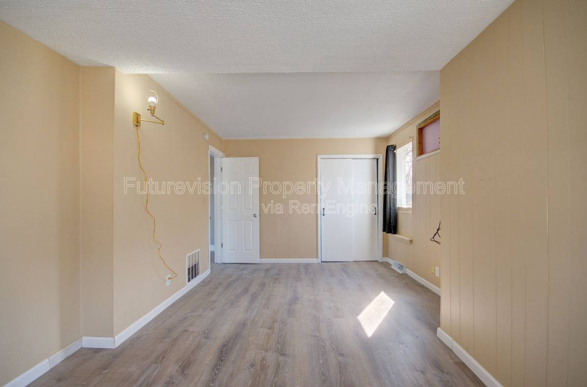 Apartment for rent at 920 Jasper St #1, Joliet, IL 60436