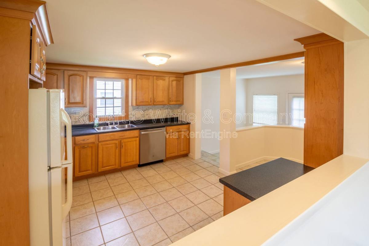 House for rent at 63 Columbus Ave, Bristol, CT 06010
