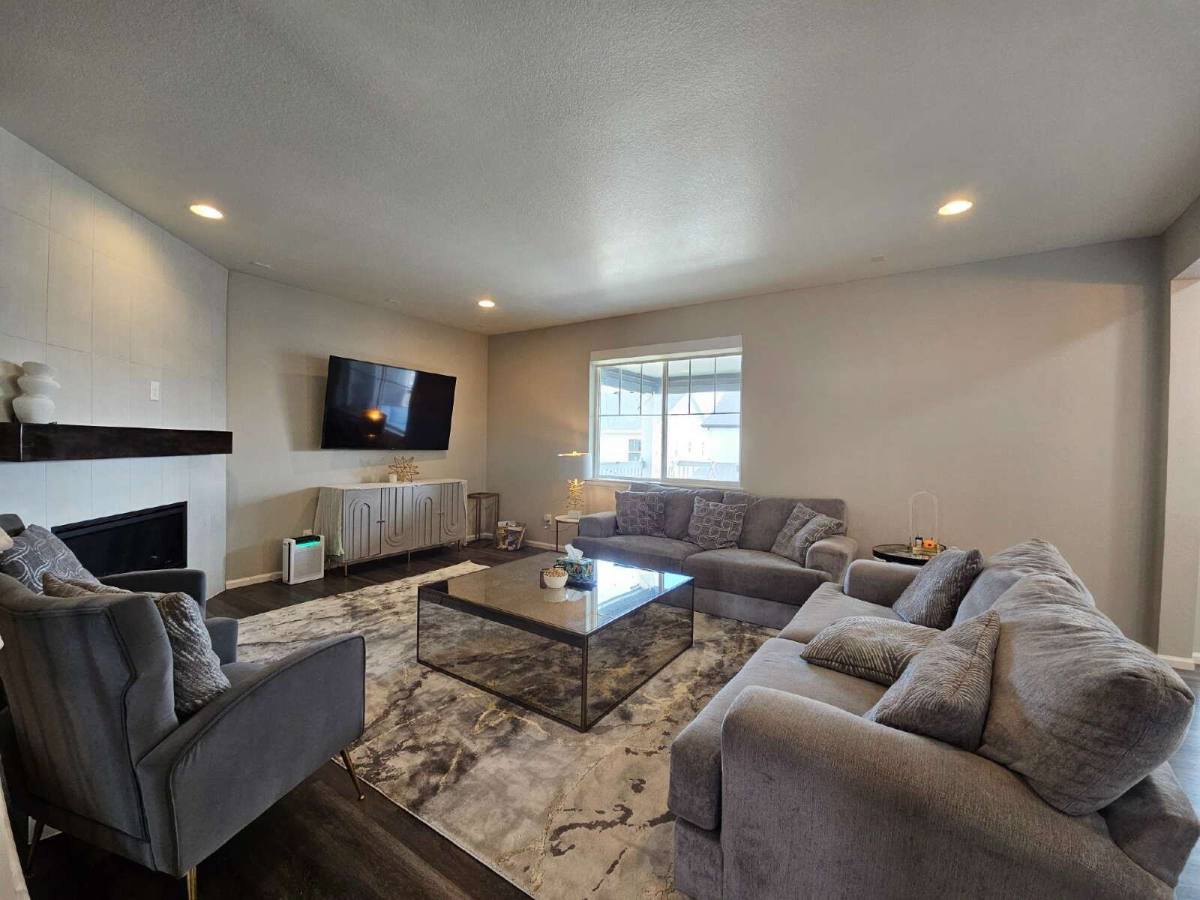 House for rent at 5186 Ditmars Lane, Castle Rock, CO 80104