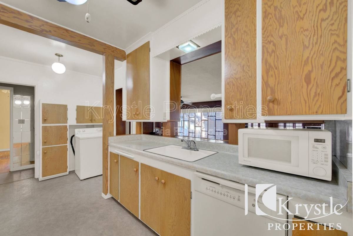House for rent at 209 14th St, Vallejo, CA 94590