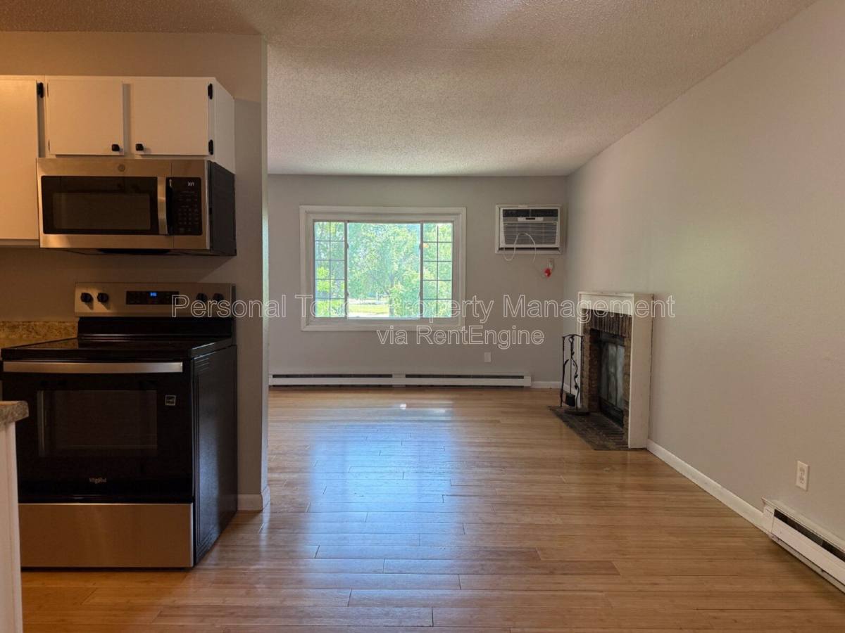 Townhouse for rent at 2119 2nd Ave E, West Fargo, ND 58078