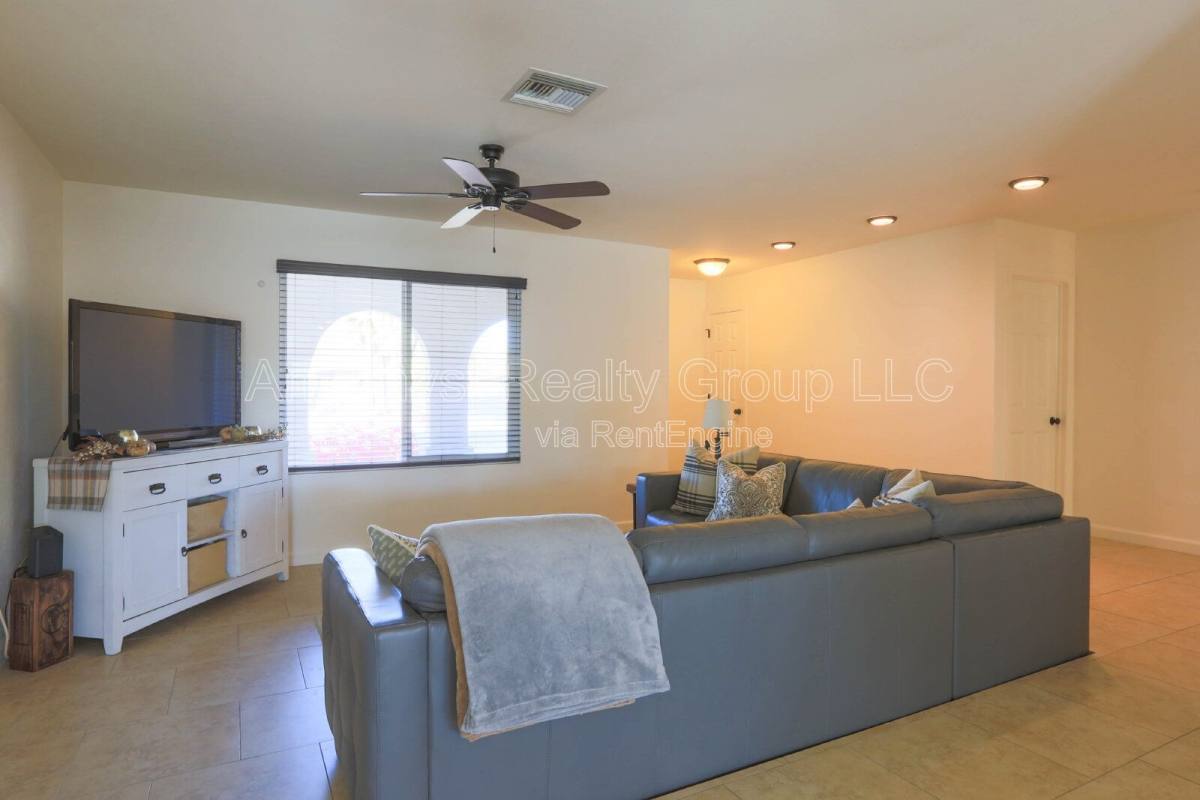 House for rent at 4239 E San Gabriel Ave, Phoenix, AZ 85044