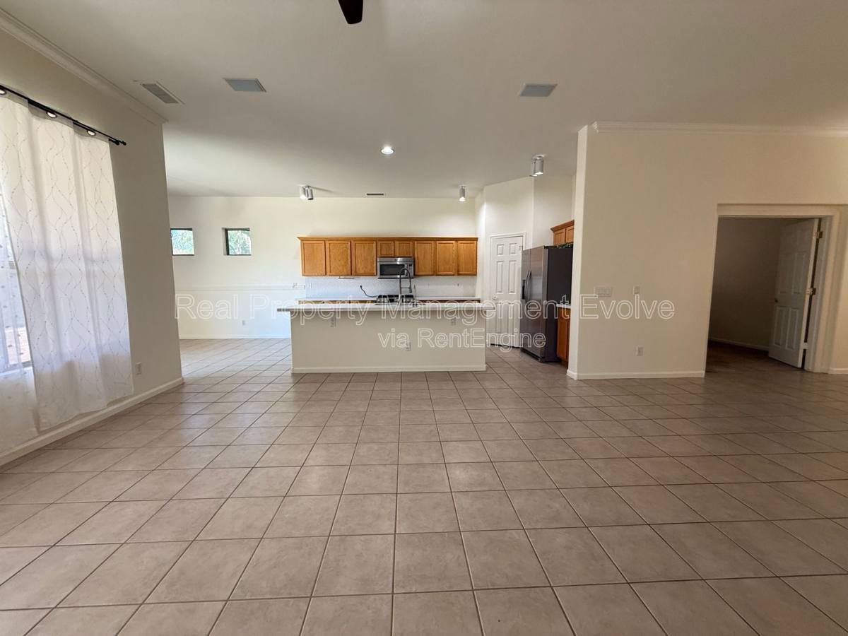 House for rent at 281 W Flamingo Dr, Chandler, AZ 85286