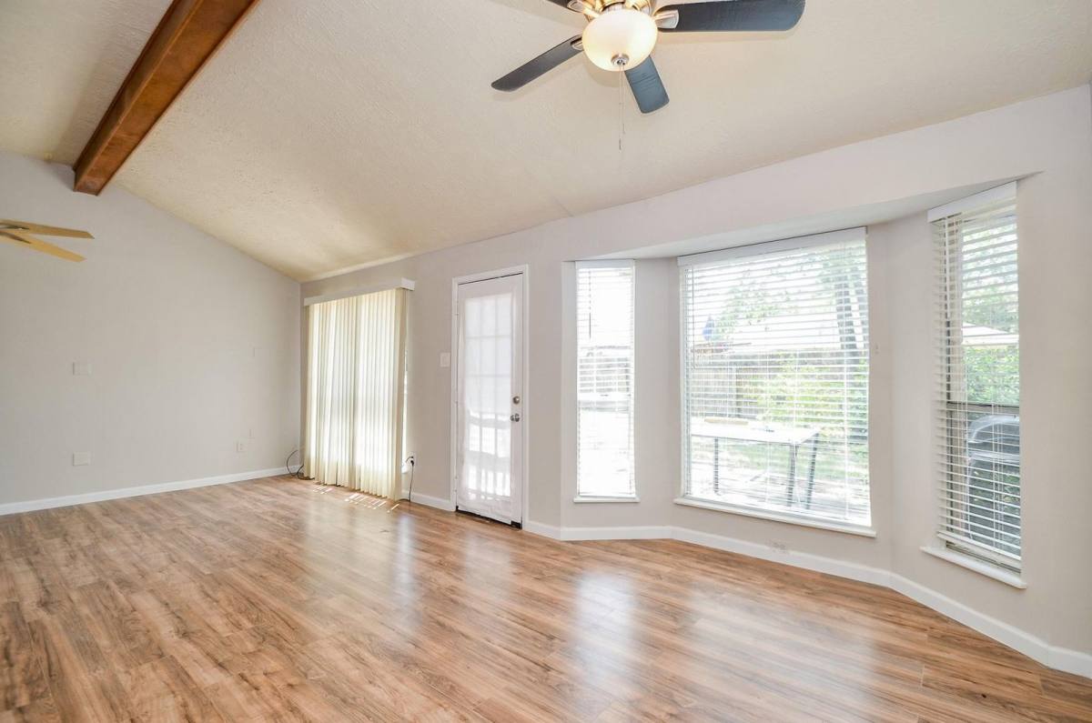 Apartment for rent at 7623 Kite Hill Dr, Houston, TX 77041