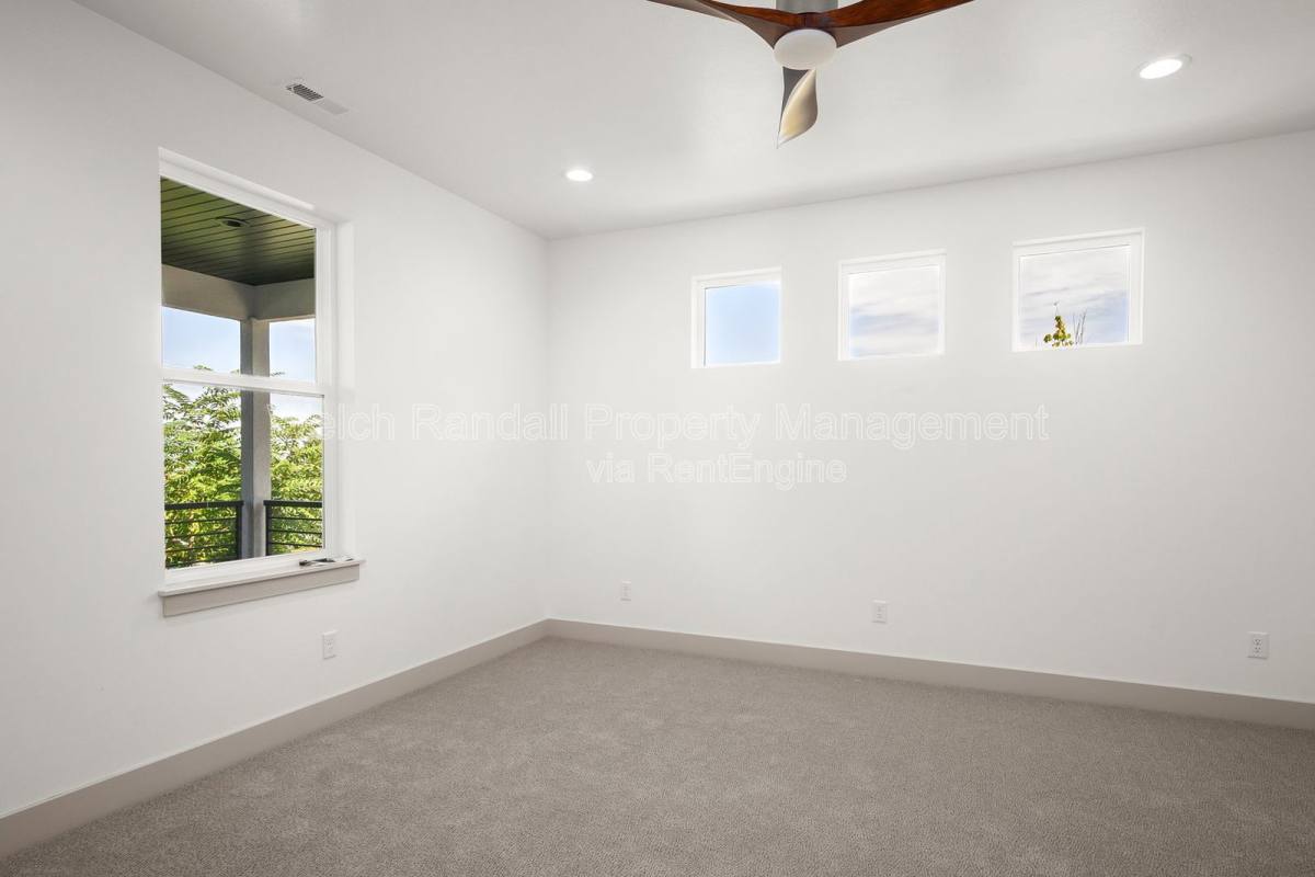 Apartment for rent at 842 S 140 E, Farmington, UT 84025