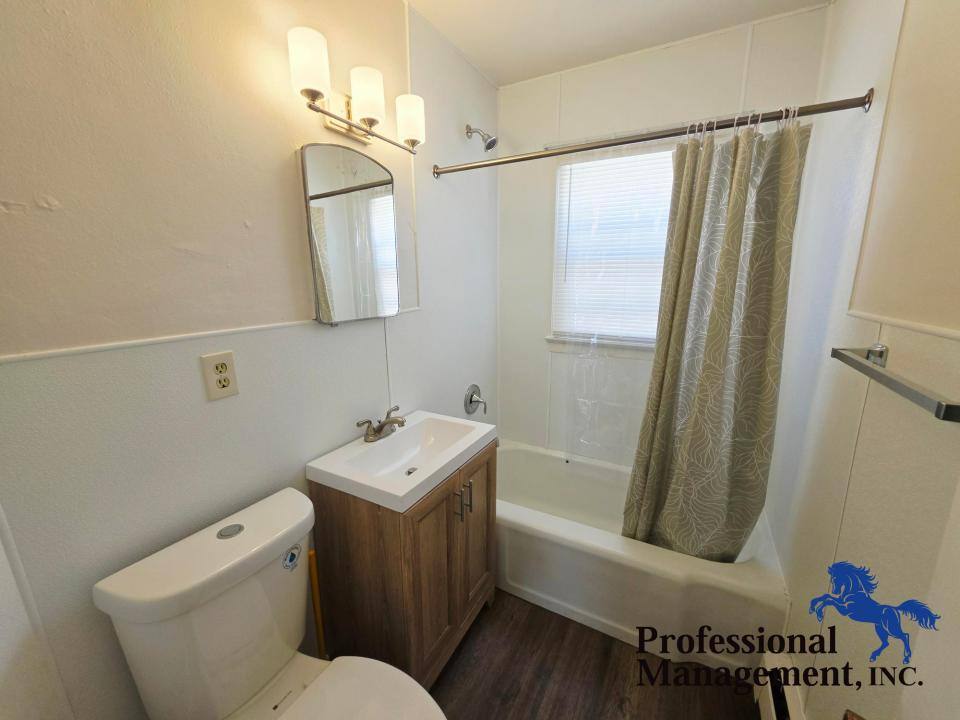 House for rent at 828 Broadwater Ave, Billings, MT 59101