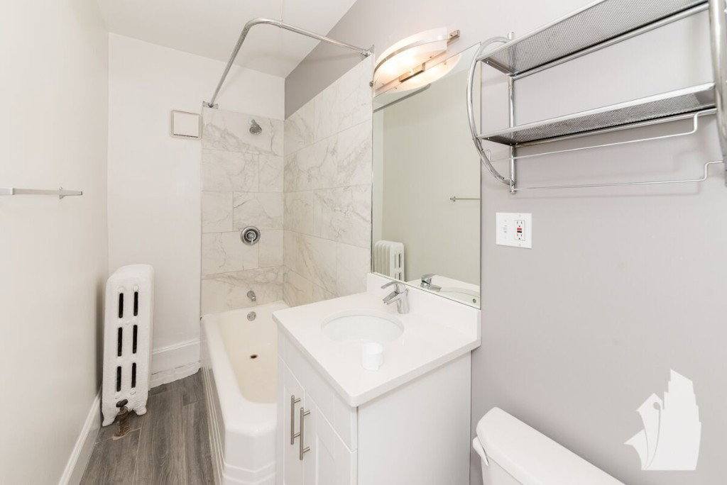 Apartment for rent at 629 W Cornelia Ave #39-2N, Chicago, IL 60657