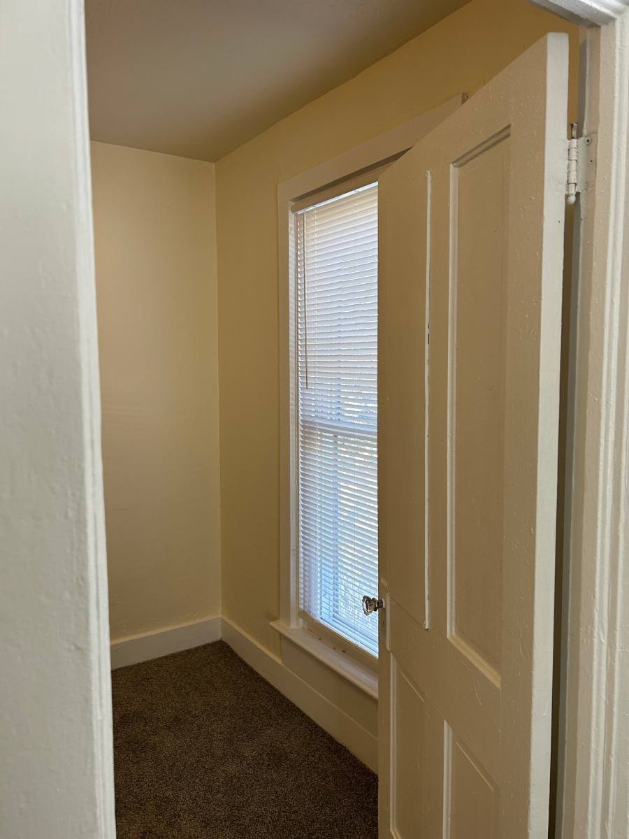 House for rent at 815 11th St, Racine, WI 53403